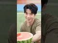 청년은 시작부터 캠퍼스 퀸에게 독설을 날리다 우연히 어그로 시스템을 해금한다! 생방송에서 독설로 역전하며 게임 회사를 상장시킨다!