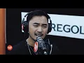 Mark Carpio performs “Hiling” LIVE on Wish 107.5 Bus