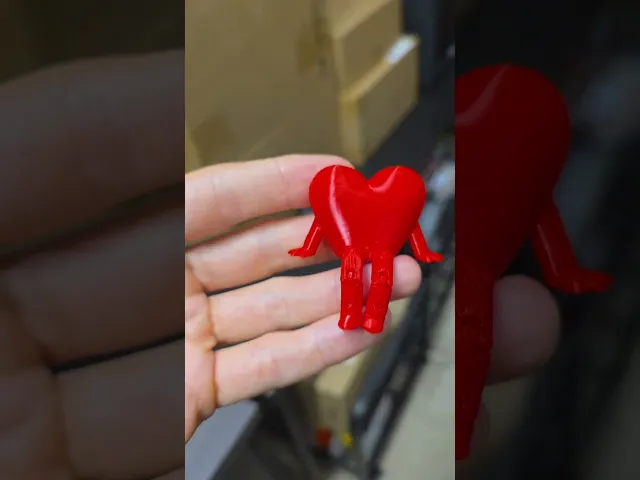 Cute Articulated Heart Buddy – Valentine Desk Toy STL video thumbnail