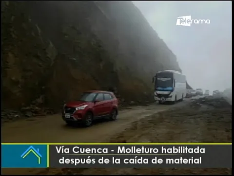 Vía Cuenca - Molleturo habilitada después de la caída de material