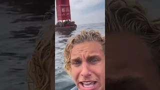 شخص وصل الى نقطة نيمو محيط بحر 