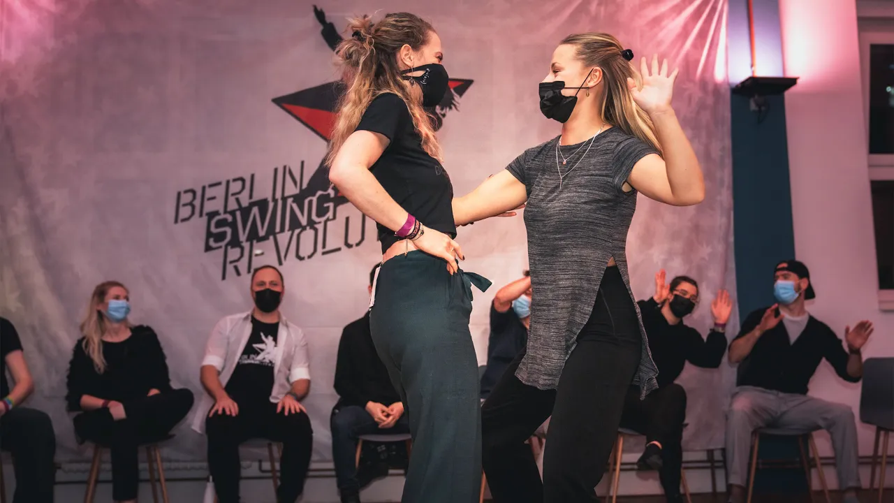 Hélène Joseph & Evelina Lundberg - 2nd place Switch Jack&Jill - Berlin Swing Revolution 2021