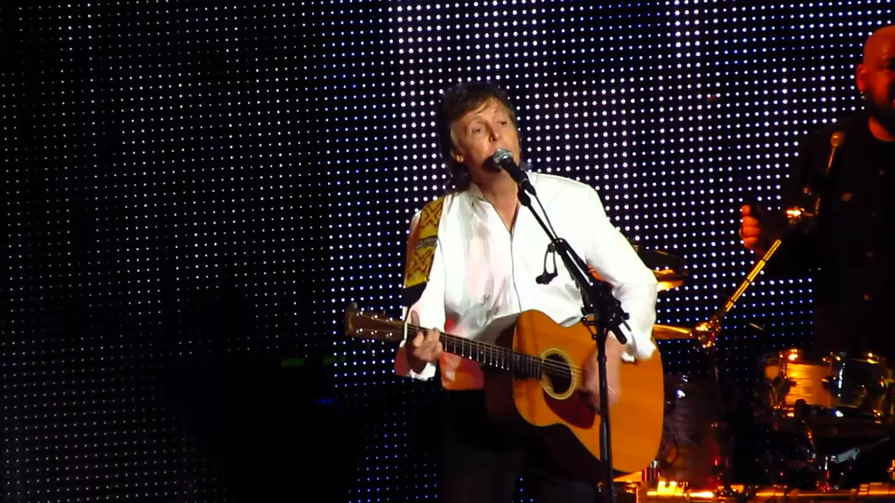 Paul McCartney - Love Me Do (Live From Portland, Oregon, On 4/15/2016)
