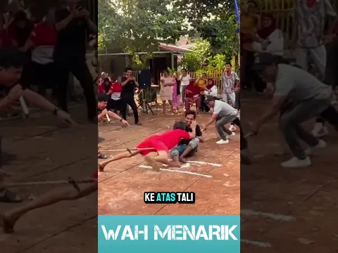 BAPAK KURUS INI LOMBA TARIK TAMBANG