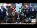Lagu WATCH: President Trump Meets With White House Task Force on the FIFA World Cup 2026 - 11/17/25