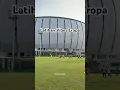Pemandangan Latihan Persija Jakarta di depan Jakarta International Stadium