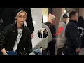 Download Lagu Felix Returns from Japan—But Fans Are Shocked to See Who's Waiting for Him at the Airport!