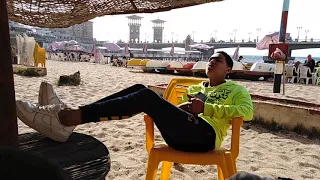 كل محنه نعشها احنا   دندنها