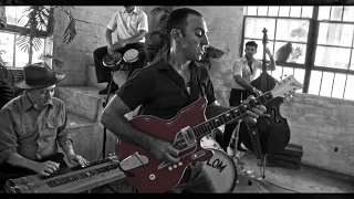 LA LOM performs Figueroa