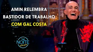 Amin Khader parou um avião para Gal Costa | The Noite (09/10/26)