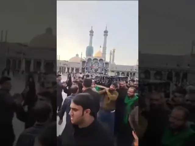 ⁣جانب من تشييع السيد محمد باقر الفالي الإثنين ٢٦ جمادى الأولى ١٤٤٥هـ بحرم السيدة فاطمة المعصومة