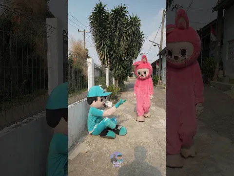Siapa yang mau bantu badut?