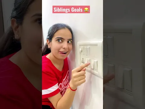 How siblings irritate each other ？ 😂 #priyalkukreja #shorts #ytshorts
