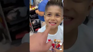 ريتشو يتفاجئ بوجود قطب في وجة ايهم اكسبلور كوميديات تقليد دويتو تحشيش تيك توك ترند ضحك  ريتشو يتفاجئ بوجود قطب في وجة ايهم اكسبلور كوميديات تقليد دويتو تحشيش تيك توك ترند ضحك