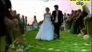 علي فاروق لقيته لابسه الفستان وجايه دندنها