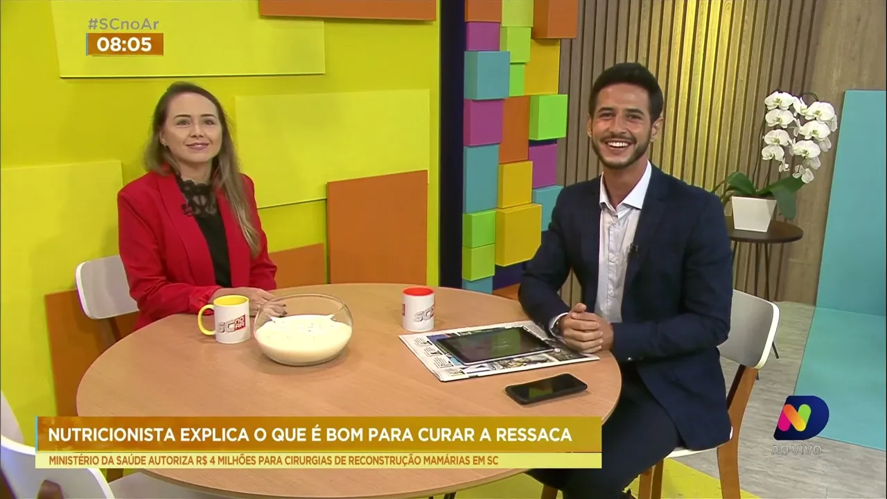 Nutricionista ensina receita de suco 'detox' para curar 'ressaca'