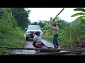 Download Lagu A mysterious man attacks a single mother and kind CEO Win-What’s really happening behind this scene?