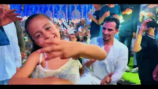 كوكب الصعيد محمود سليم    الفيديو المبهج مع البنوته القمر  فى بلدن ا واحده   دندنها