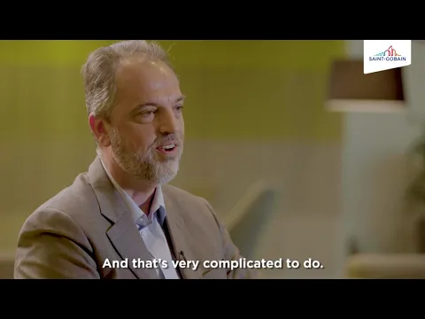 Watch Co-innovation and smart drive: interview video on YouTube.