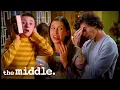 Download Lagu Silly as Heck Sibling Spats: Part 2 | The Middle