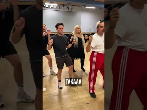 Gotowi na trasę Accantus Live 8?! Zgadnijcie, w którym utworze Karol zmienił się na moment w choreog