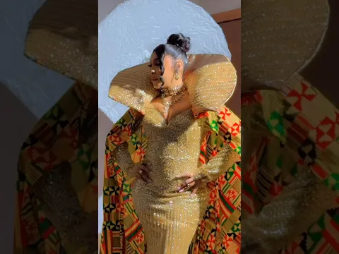 Viviane Chidid pour The Queen CELEBRATION