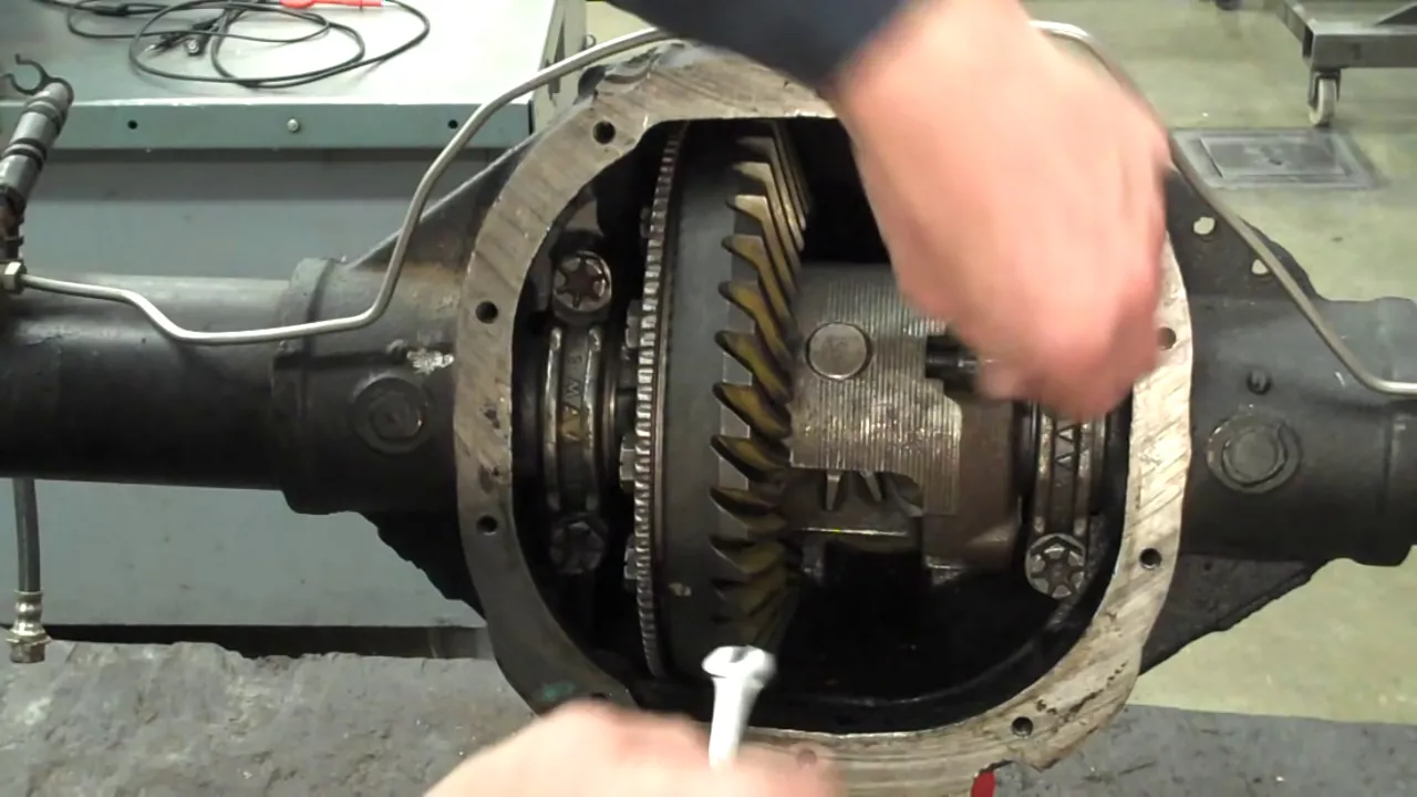 GM 8.5 10 bolt gear setup and final assembly