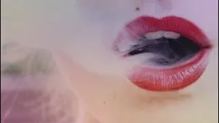 اغنية اجنبية روعة  تاخذك الى عالم ثاني                                             دندنها