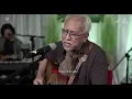 Download Lagu Iwan Fals - Asmara Tak Secengeng Yang Aku Kira