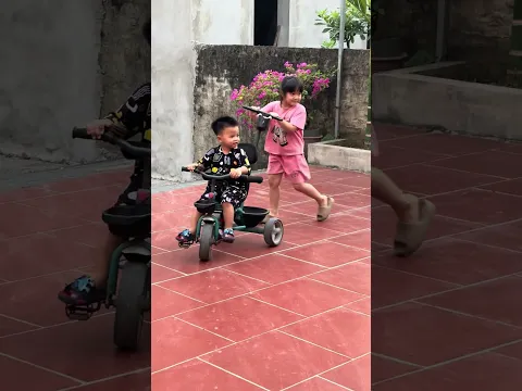 Bermain ke rumah tetangga vietnam