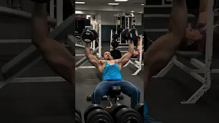 3 تمارين للجزء العلوي من الصدر 001 Motivation 2025 Training 7m 8k 00k 4k 4x4 90s 6million 