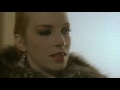 Download Lagu Eurythmics, Annie Lennox, Dave Stewart - Love Is a Stranger (Official Video)