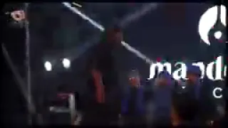يقبرني برمه خصرك شو بيلبق لك هالفستان دندنها
