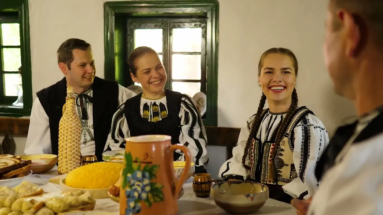 Alina Andrei - Cand ma duc in sat la mine