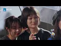 李荣浩雨天街头演唱莫文蔚《阴天》 磁性的嗓音赋予了这首歌别样的味道 #美好的时光｜纯享 ZJSTV #live