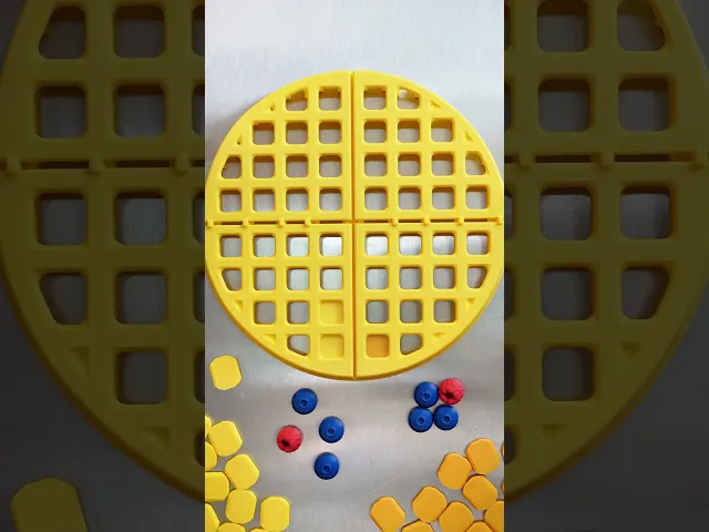 Waffle Stacks - Stack 5 Magnetic Strategy Game video thumbnail