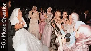 عن البهجة الفظيعة فى المفاجأه اللى عملها القمرات دول لعمتهم فى فرحها                    دندنها