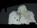 Download Lagu ROSÉ - 'Call It the end' at Barcelona concert full performance (fan cam)