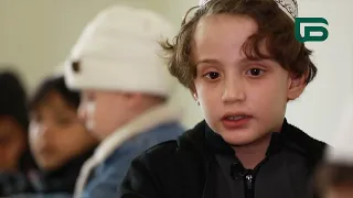 فتى صغير يلقب بخليفة الإمام الشافعي بسبب قوة حفظه برنامج علمني القرآن 