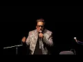 Talat Aziz at Sydney Opera House – Aaina Mujhse (Live Ghazal Performance)