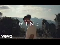 B Young - WIJN (officiële video)