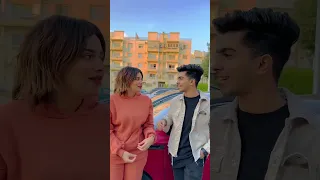 لما تقلها غنيلى وتتصدم من صوتها  لما تقلها غنيلى وتتصدم من صوتها