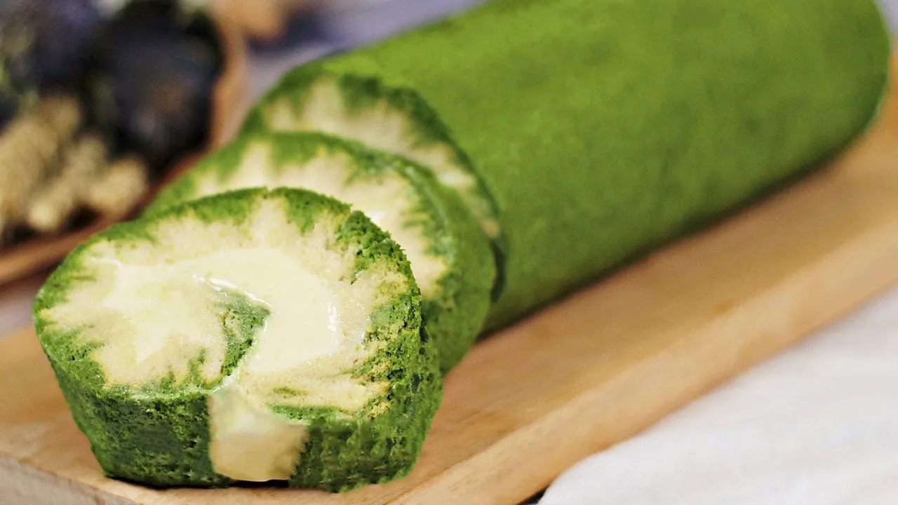 Matcha Hurricane Swiss Roll () - Recipe By ZaTaYaYummy