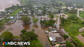 Thousands ordered to evacuate as dam nears failure on Oahu