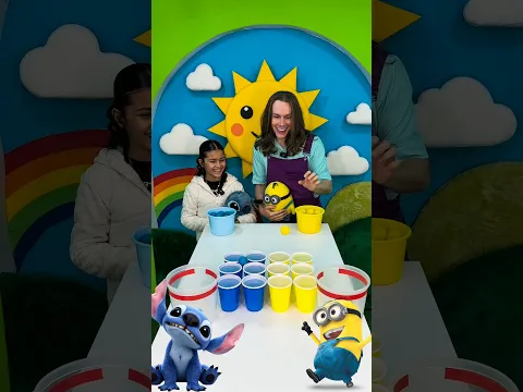 STITCH vs MINIONS 💙💛  - ACERTE A BOLINHA PARA ENCHER A GARRAFA COM ÁGUA #stitch #minions