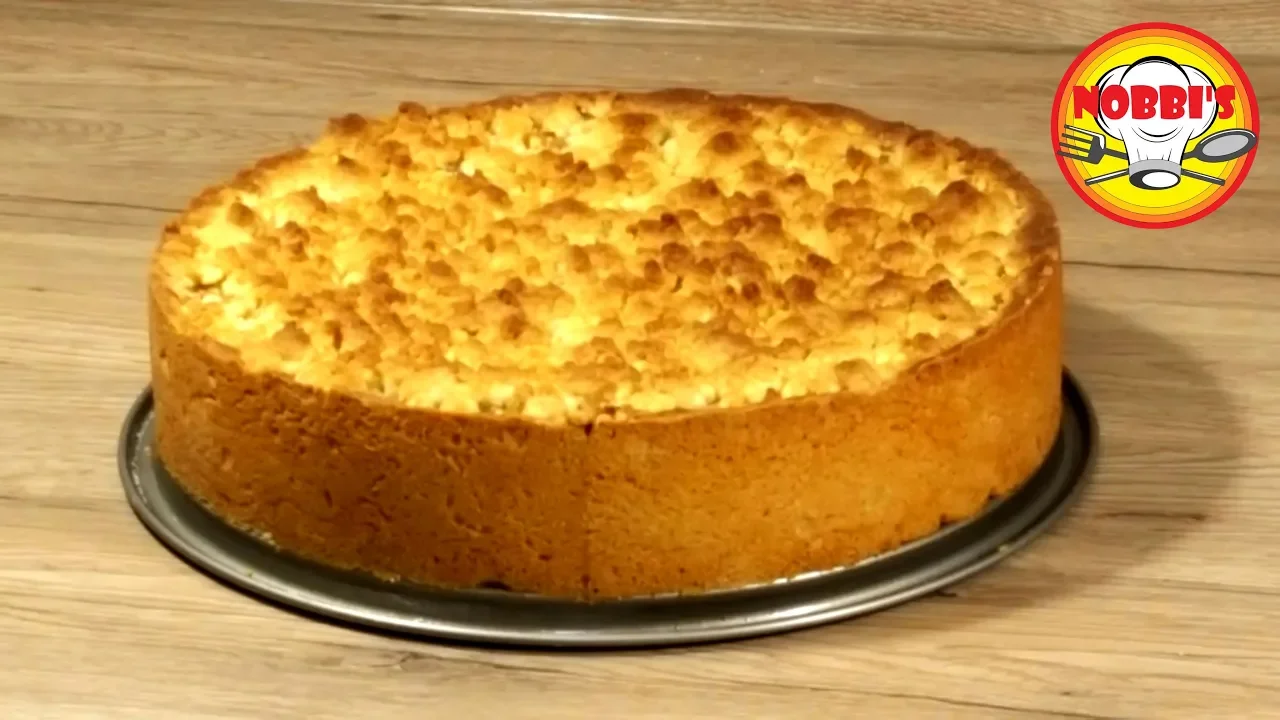 
          
          
          
            
            Der weltbeste Apfelkuchen mit Streusel und Vanillepudding
          
        . 