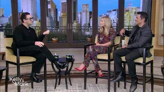 Daniel Levy Thought Kelly and Ryan s Schitt s Creek Costume Was Mind-Blowing