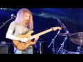 Download Lagu GUTHRIE GOVAN (UK) – ANTON DAVIDYANTS (RUSSIA) – GERGO BORLAI (HUNGARY) - Waves. At Kozlov Club