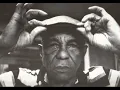 Download Lagu Bezerra da Silva - NUNCA VI NINGUÉM DAR DOIS EM NADA - (Caboré/Pinga/Menilson)