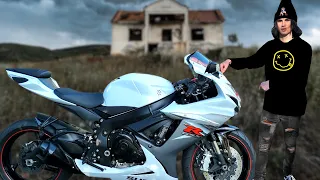 GSXR600 vs GSXR750 Which Is The Better Motorcycle
